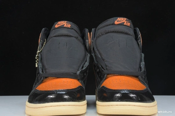 Cheap EP 555088-028 Shattered 3.0 Retro 555088-028 Jordan 1 High  Backboard  0304